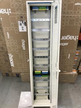 Hager Verteilerschrank mit 1x Verteiler ZU59KS, ZB51S